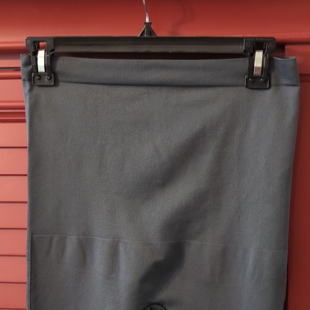 Shapermint Empetua Shapewear Gray Leggings - Large - Picture 2 of 4